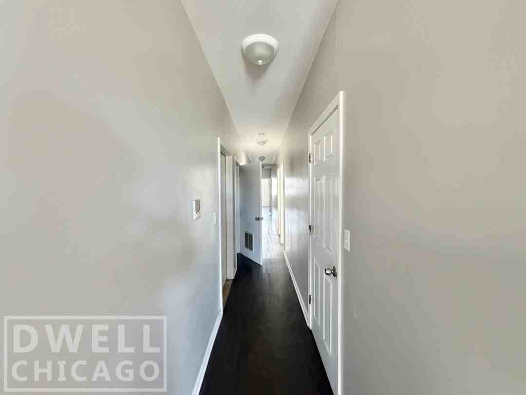 1903 S Blue Island Ave #2 - Photo 7 of 23