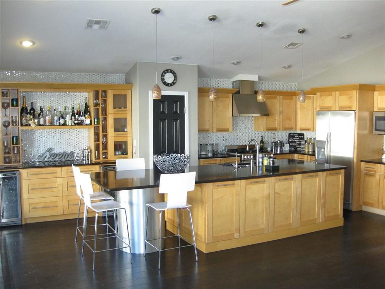 2994 Matese Dr - Photo 3 of 35