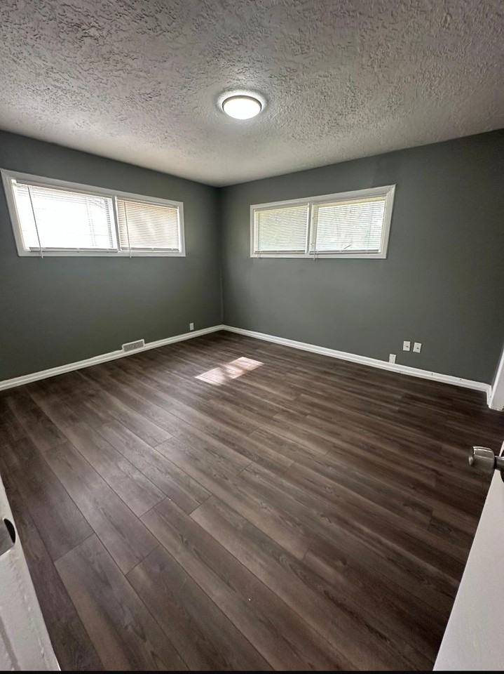 7114 E 112th St - Photo 5 of 15