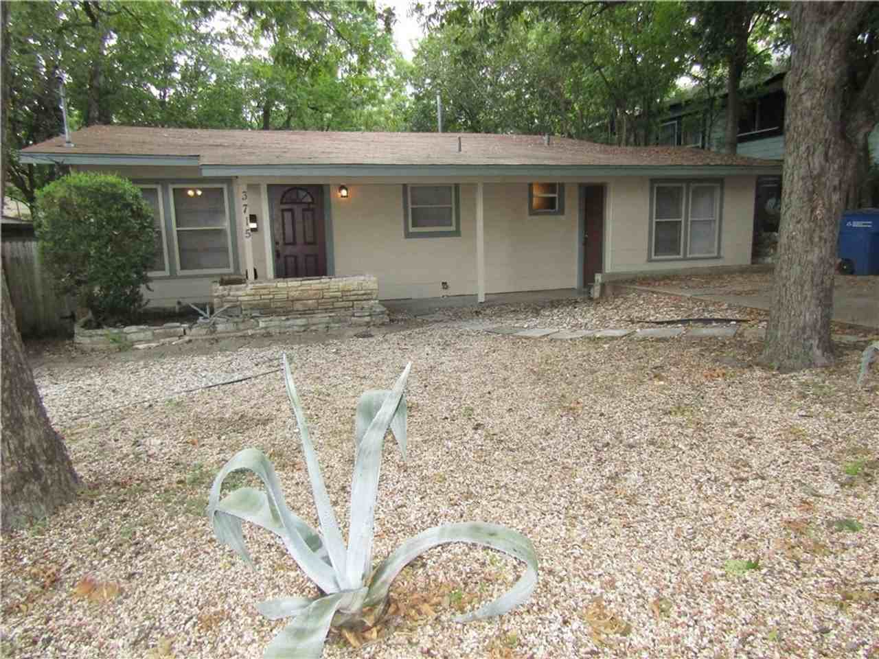 3715 Hollywood Ave - Photo 2 of 34
