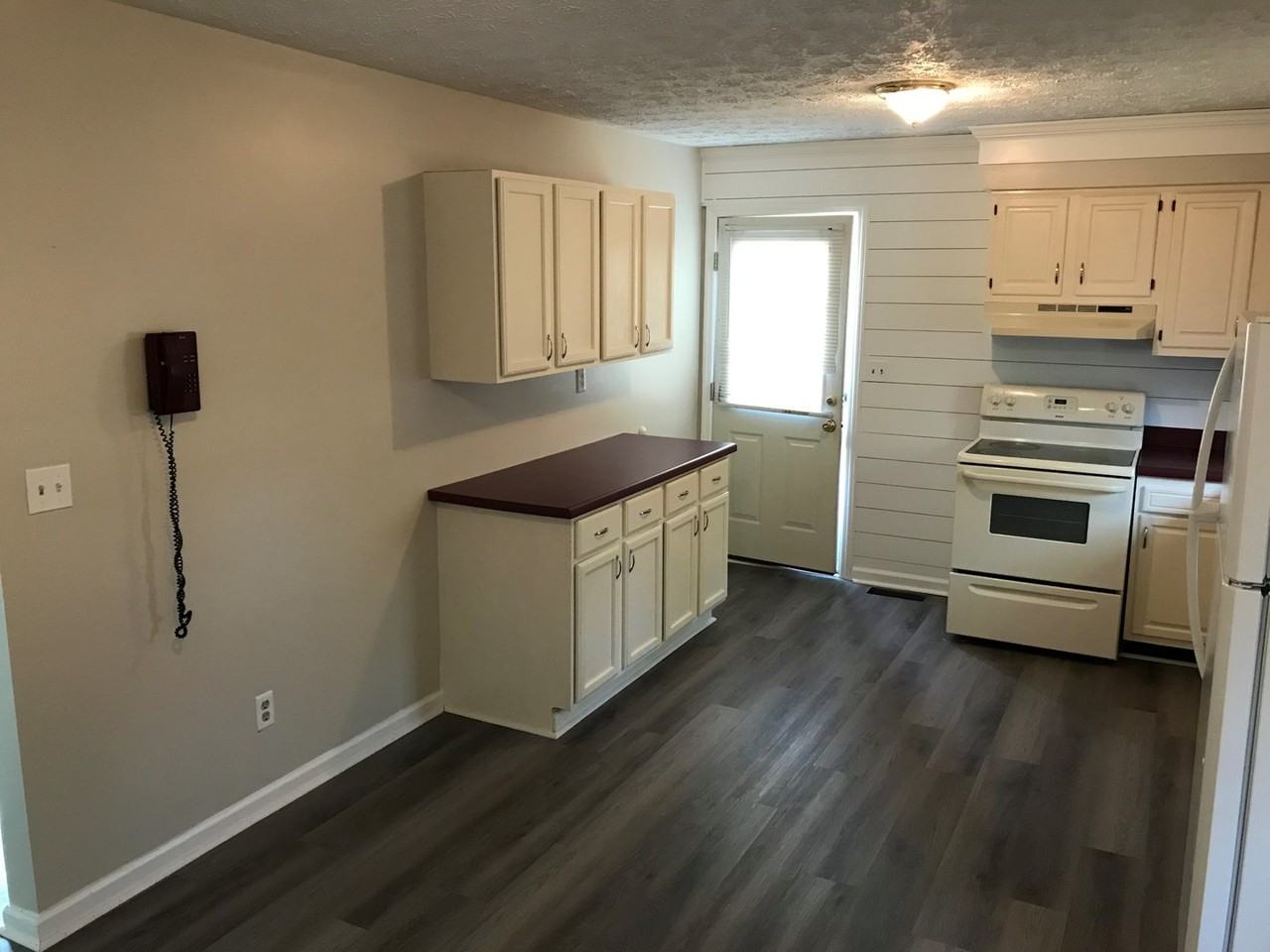 113 Springside Ct - Photo 5 of 21