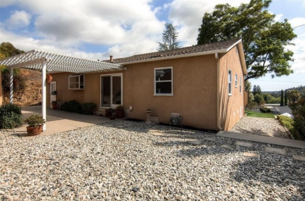 9247 Brookside Cir - Photo 5 of 23