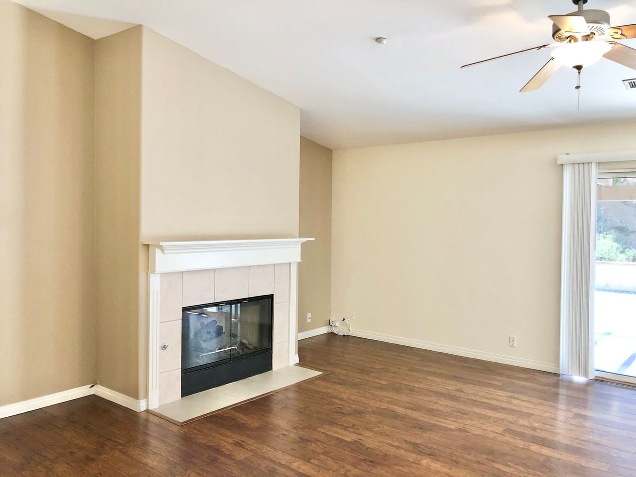 611 Summit Ave - Photo 7 of 50