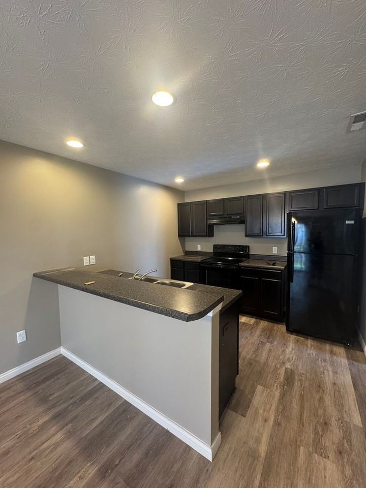 3980 Abraham Ct - Photo 2 of 17