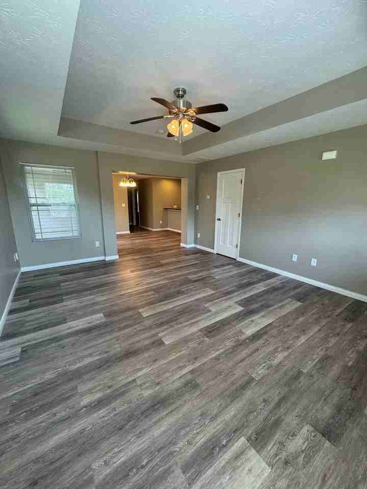 3980 Abraham Ct - Photo 5 of 17