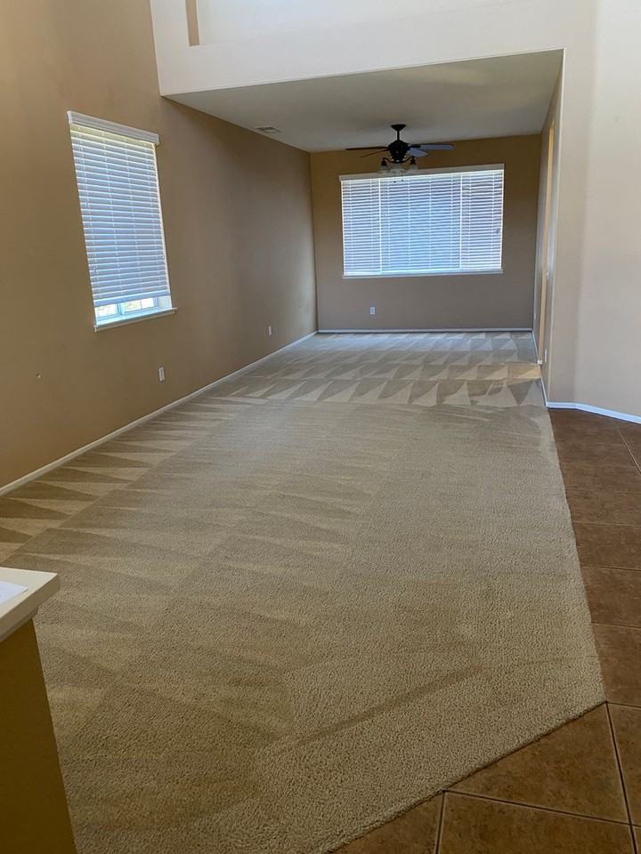 36852 Ranch House St - Photo 3 of 16