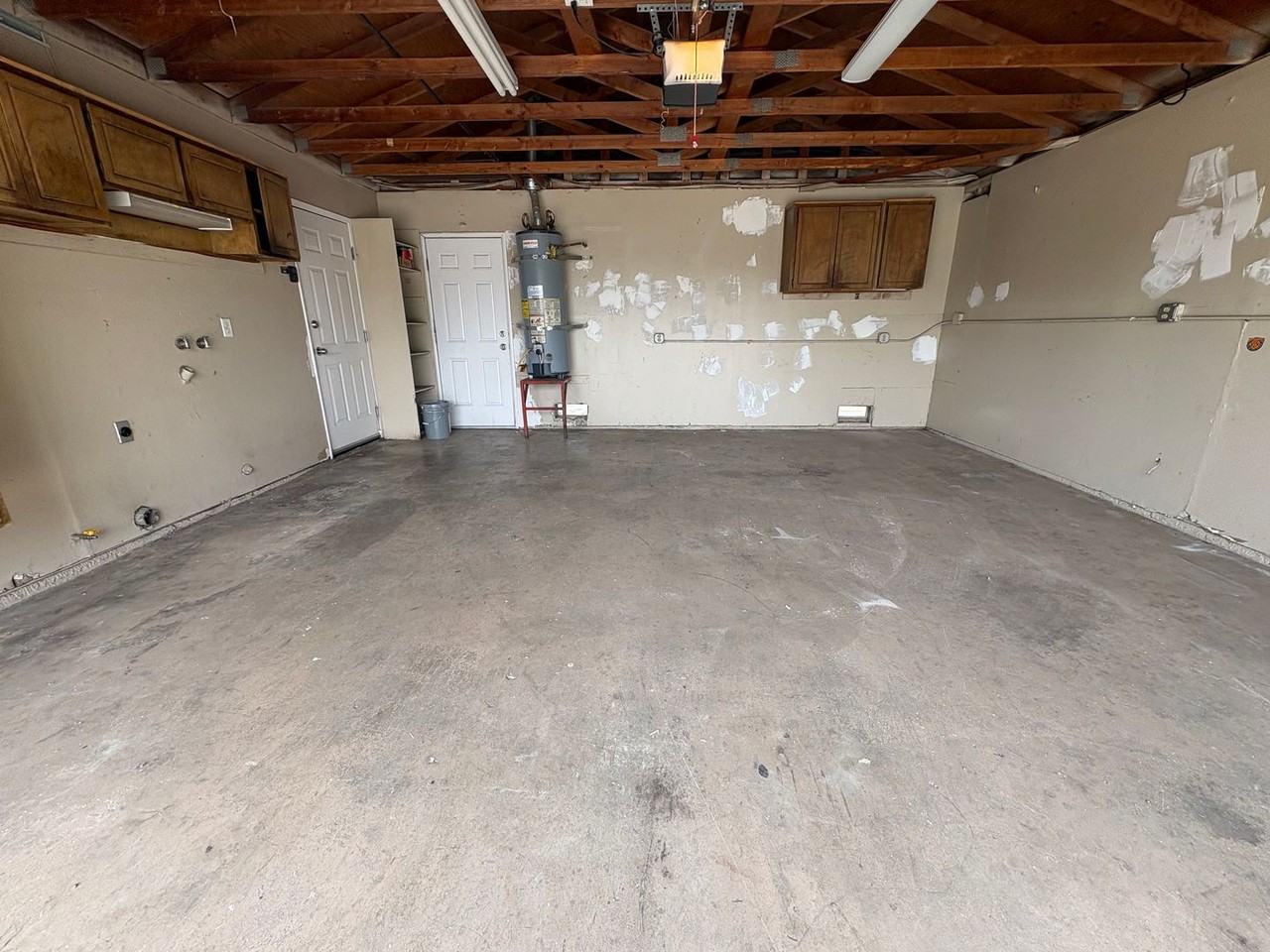 300 N Lane St - Photo 3 of 31