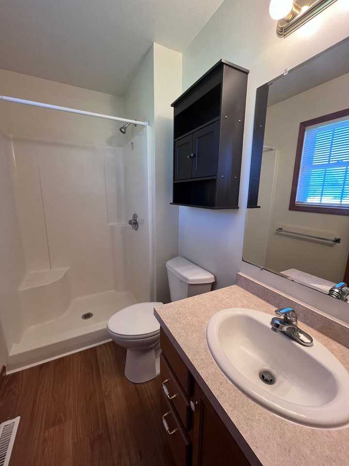 220 Tanglewood Dr - Photo 6 of 11