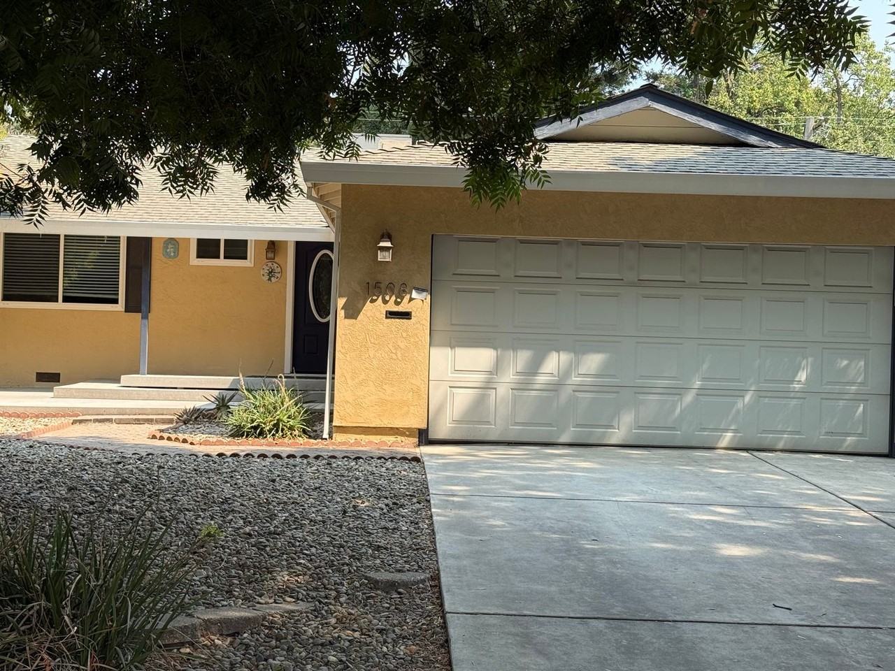 1508 Cypress Ln - Photo 2 of 16