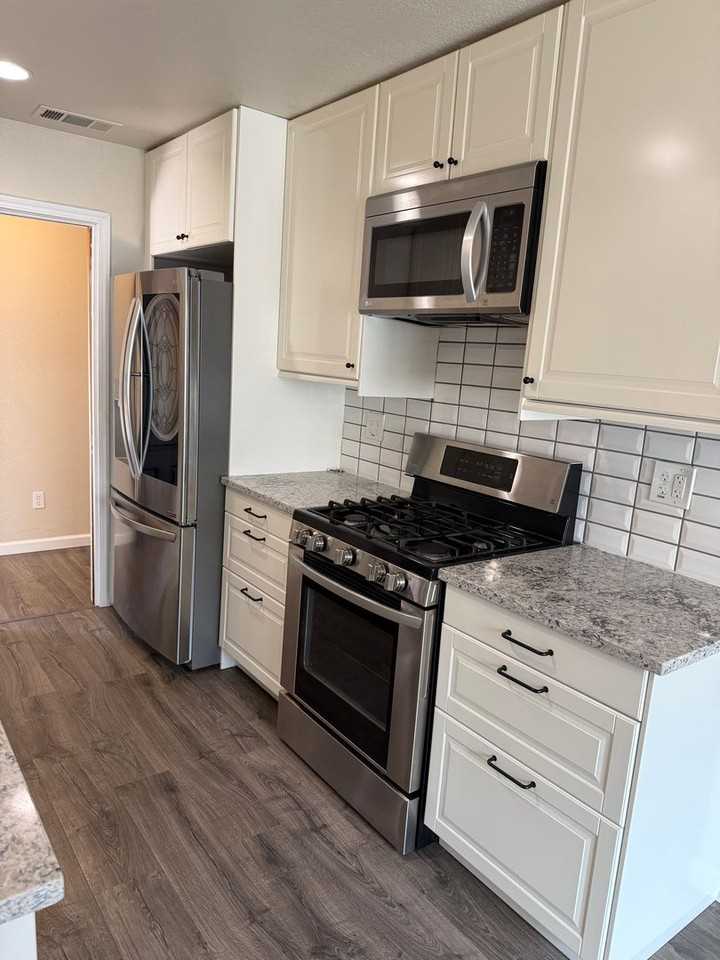 1508 Cypress Ln - Photo 6 of 16