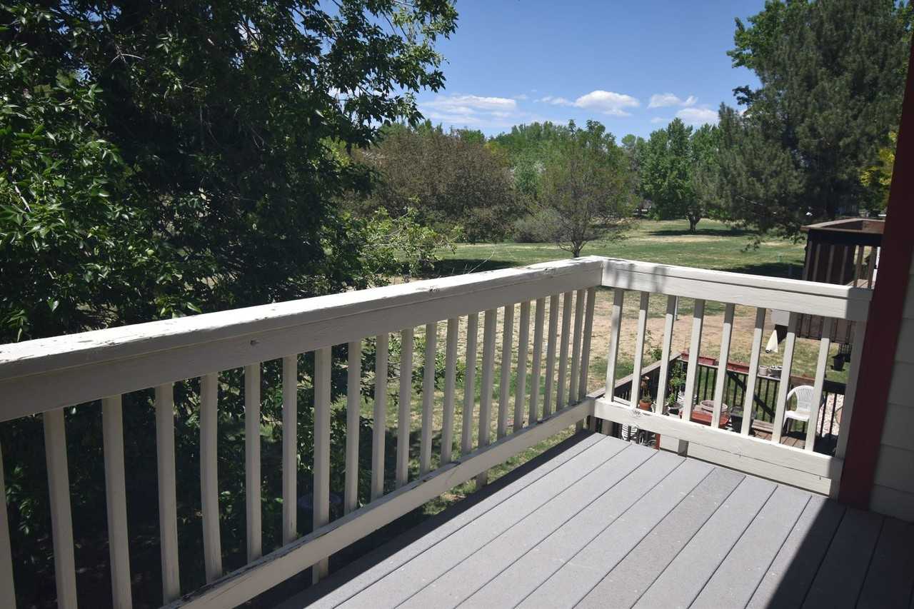 1213 Baker St - Photo 2 of 50