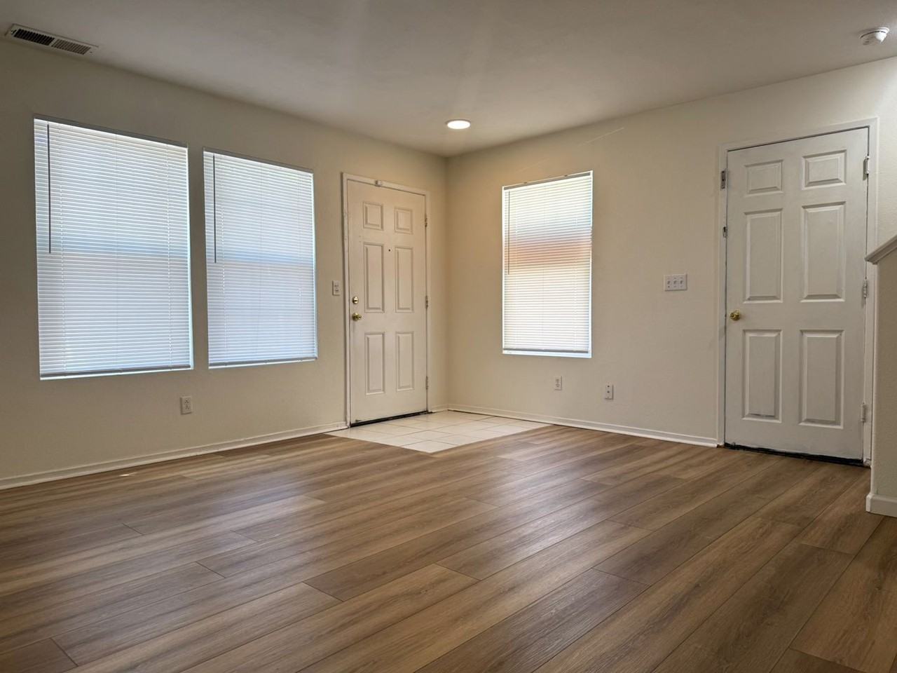 1281 Sunrise Dr - Photo 3 of 32