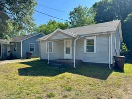 featured image of 223 Woodbury St