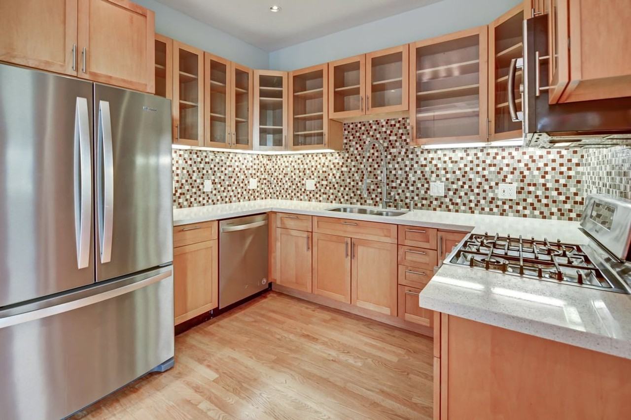 1626 Noe St - Photo 4 of 38