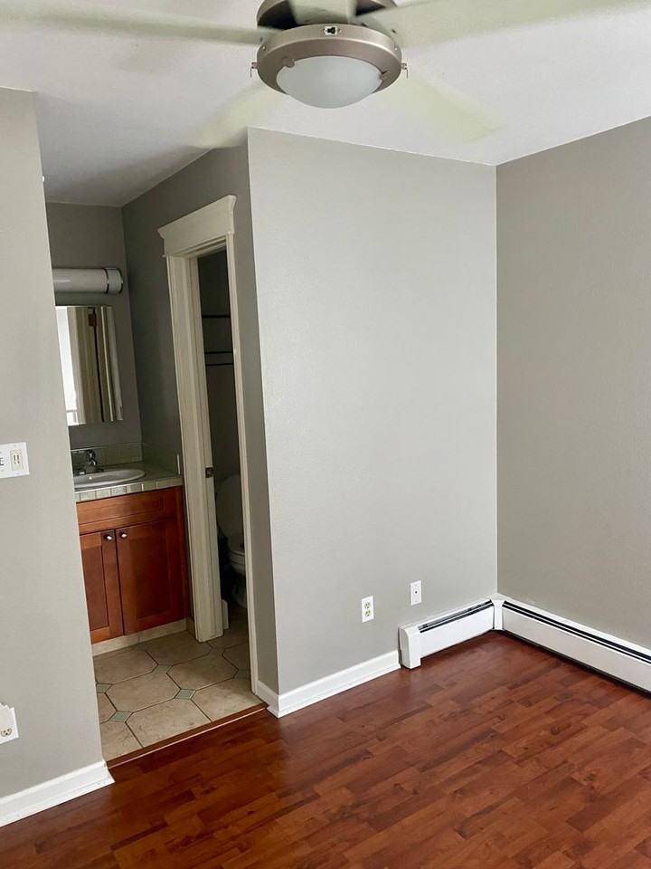 1430 18th St #2 - Photo 6 of 10