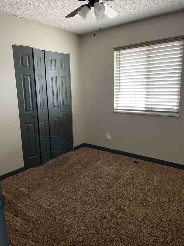 803 N Cottonwood Ave - Photo 7 of 26