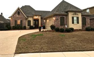 featured image of 521 Tupelo Dr