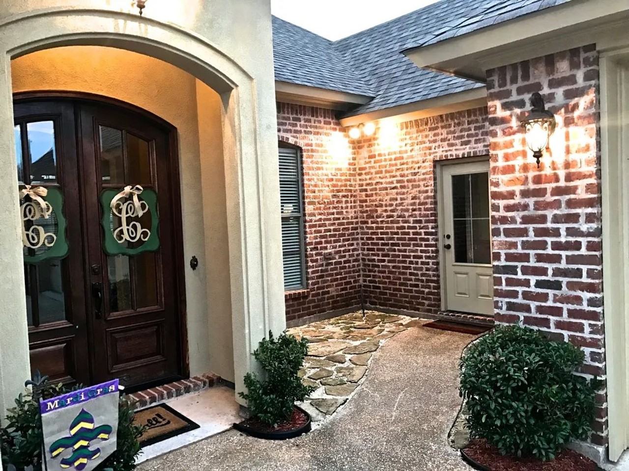 521 Tupelo Dr - Photo 2 of 18