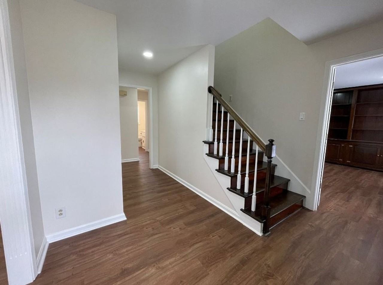 10806 Dartford Pl - Photo 2 of 28