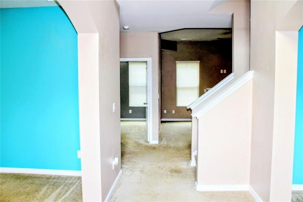 30 Hillside Oak Ln - Photo 2 of 23