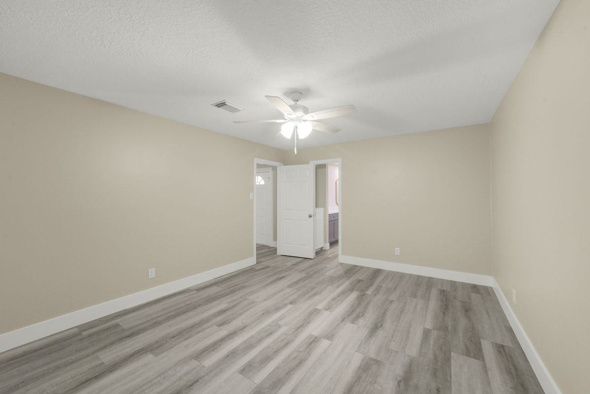 4138 Club Valley Dr - Photo 5 of 15