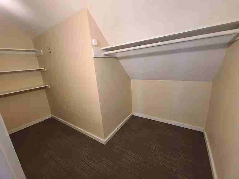 196 Hillside Ave - Photo 5 of 5