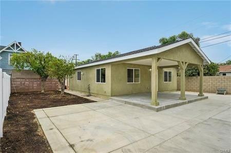 4664 Sierra St - Photo 6 of 9