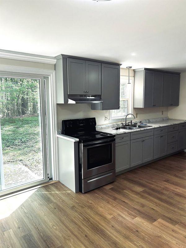 15B Deerwood Dr - Photo 2 of 6