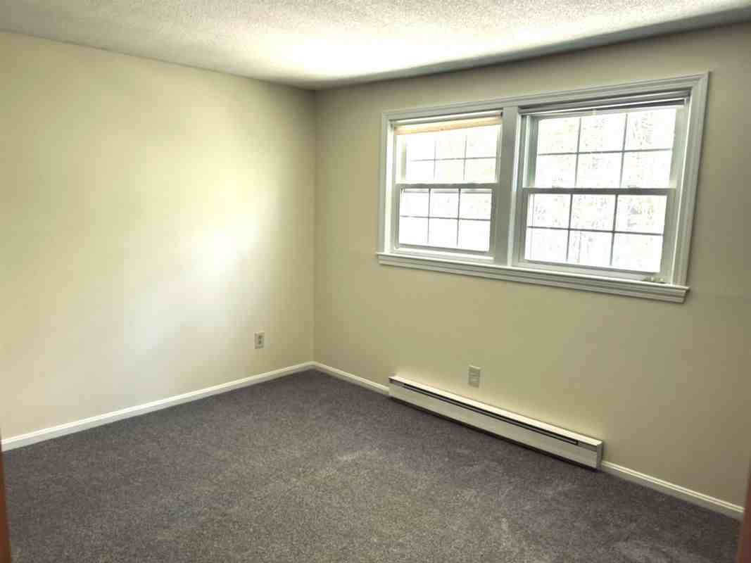 15B Deerwood Dr - Photo 5 of 6