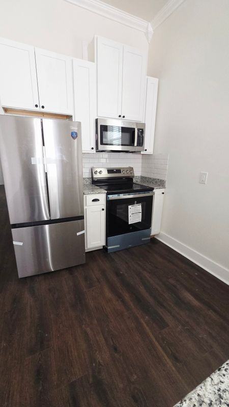 1822 Cambronne St - Photo 3 of 11