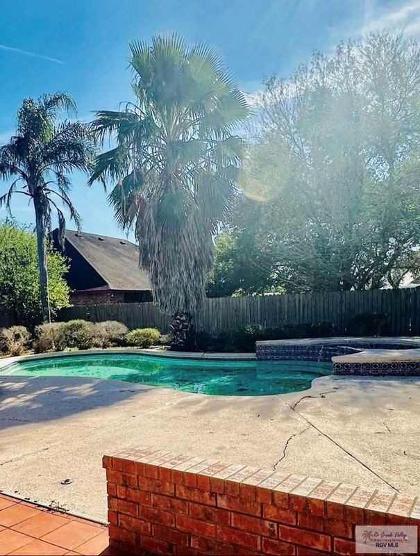 15 Valles Ct - Photo 3 of 7