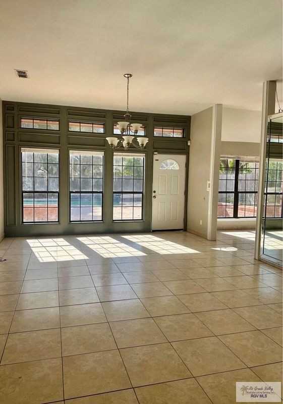 15 Valles Ct - Photo 7 of 7