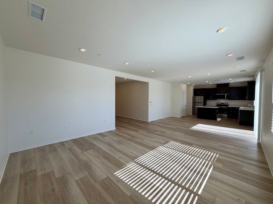 9643 Babaco St - Photo 2 of 17