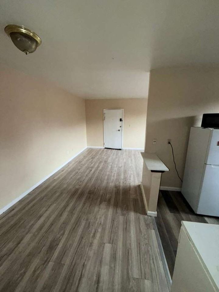 13945 Superior Road, East Cleveland - Photo 4 of 9