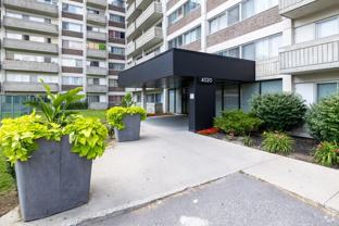4020 Boulevard Saint-Jean - Photo 1 of 1