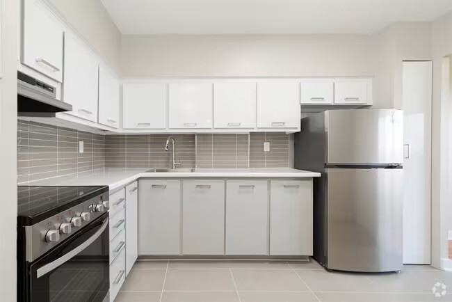 4020 Boulevard Saint-Jean - Photo 4 of 10