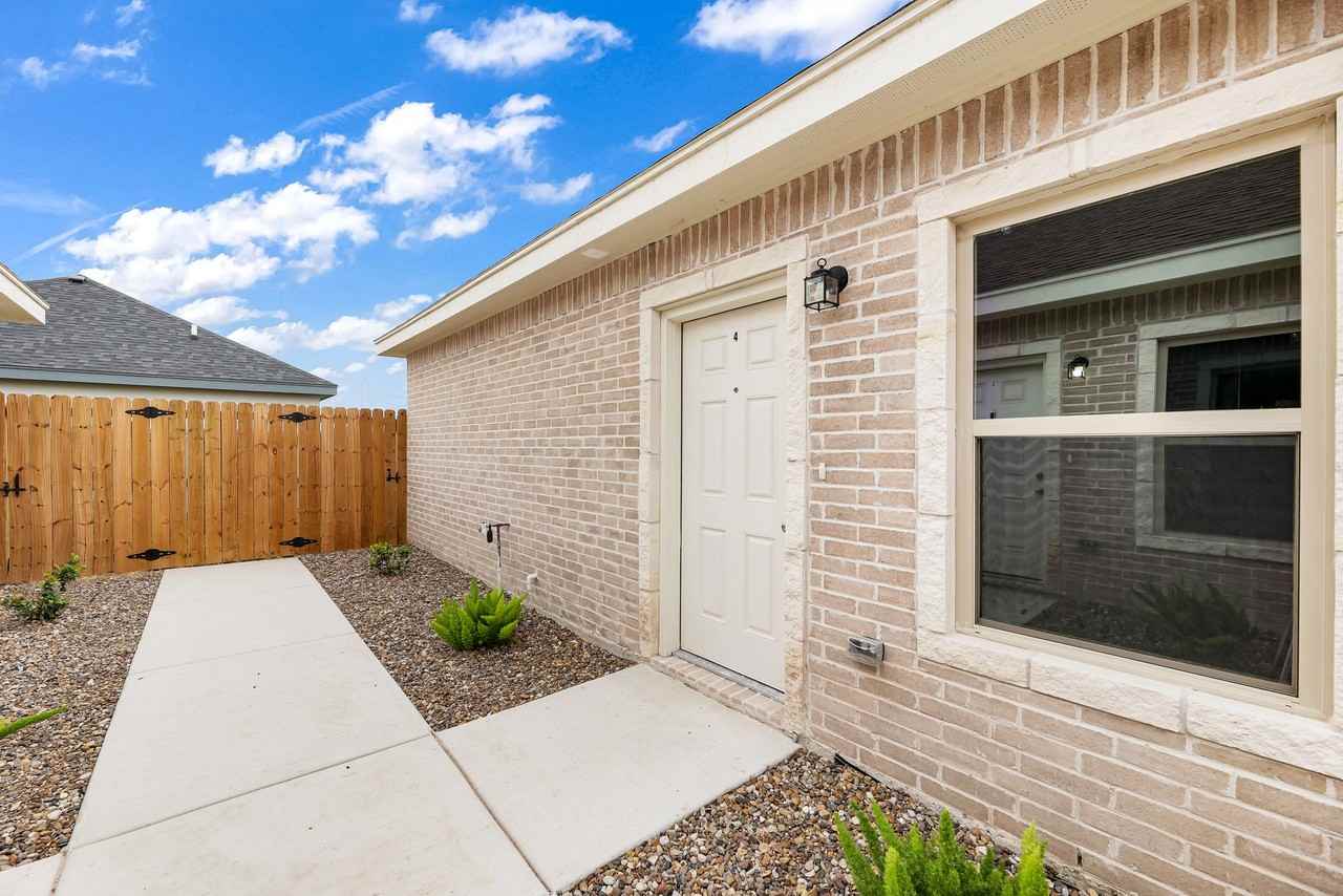 Mahala Apts - Photo 5 of 29