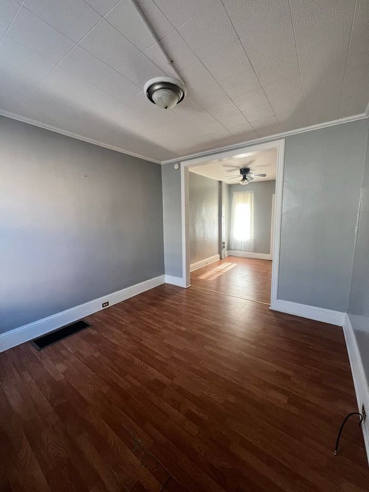 728 Lance Pl - Photo 2 of 20
