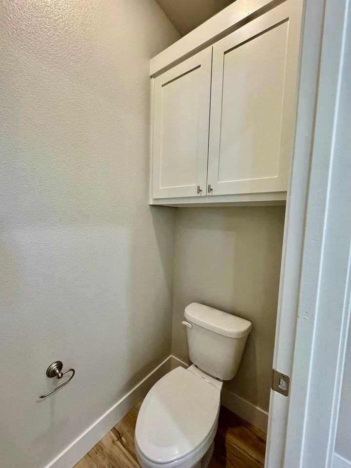 7801 97th St - Photo 3 of 18