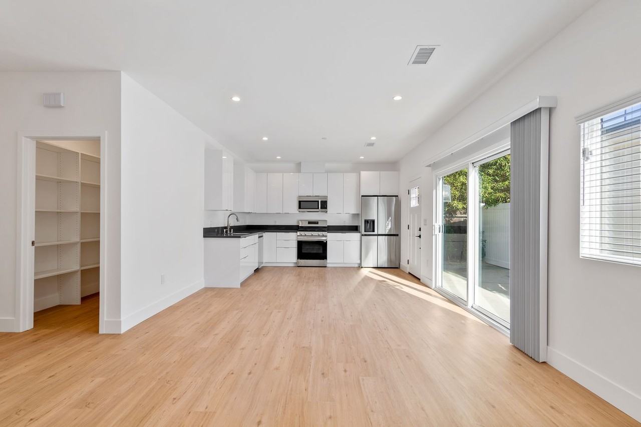 18203 Sunburst St - Photo 6 of 18