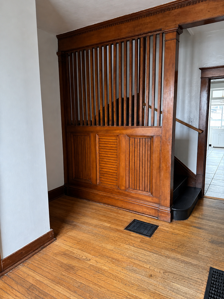 212 W Evans Ave - Photo 3 of 15