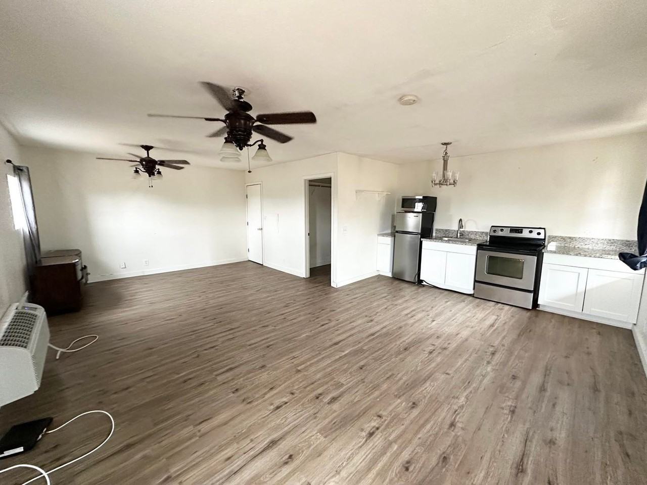 4503 Princeton Ave - Photo 3 of 6