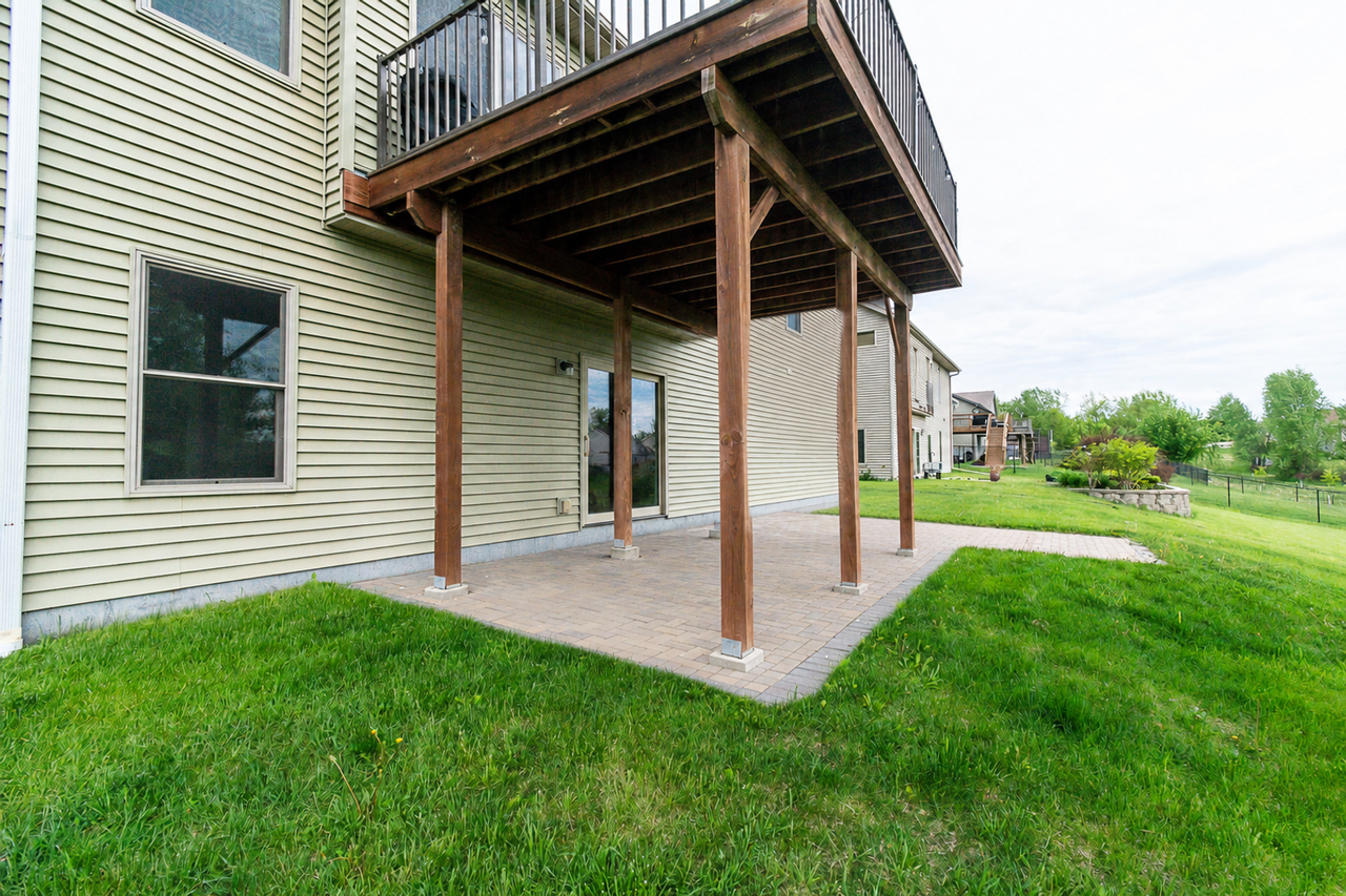 6116 39th Ave Nw - Photo 3 of 29
