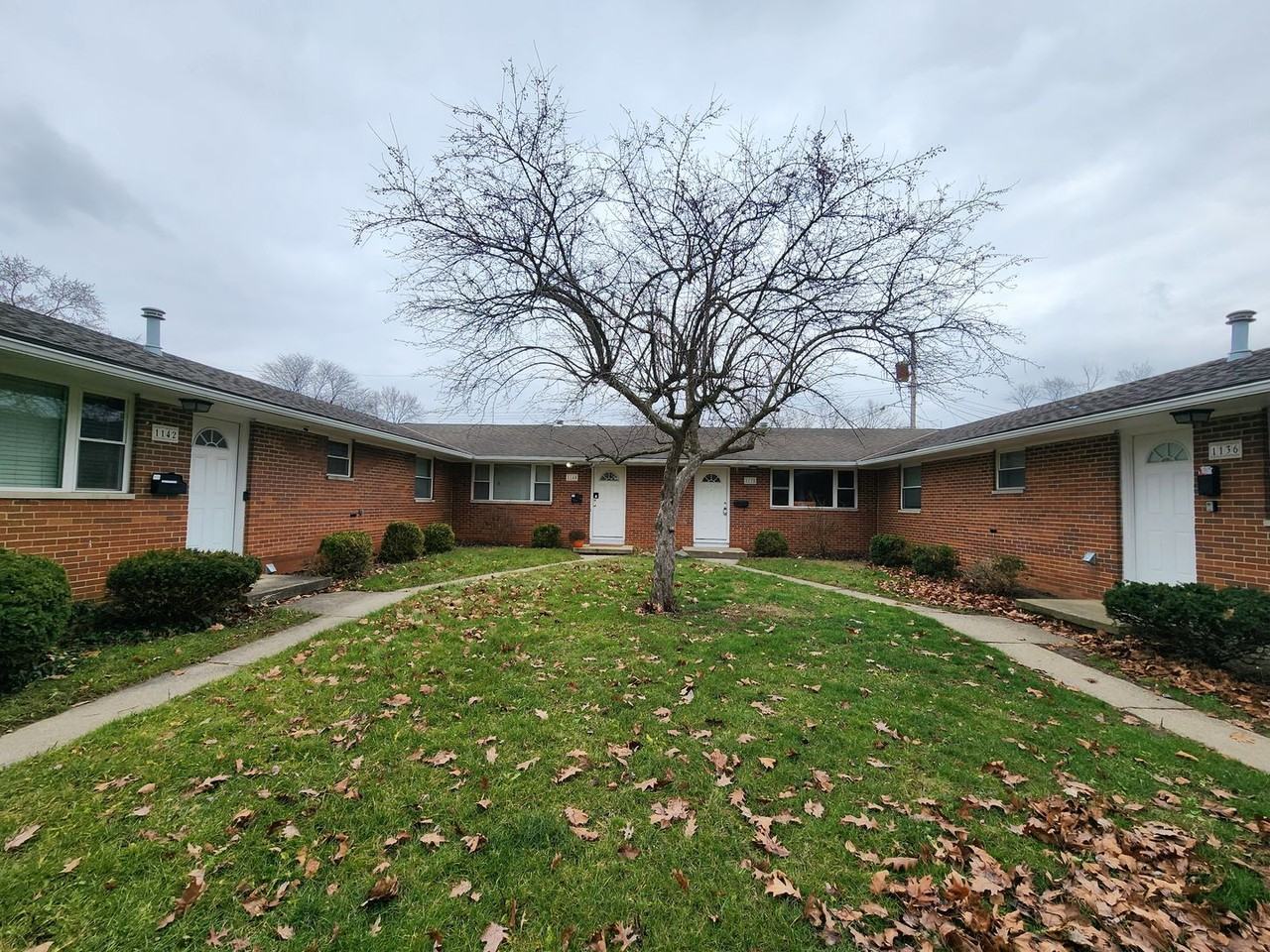 1140 Eastfield Rd - Photo 2 of 9