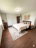 featured image of 3769 W 9th St