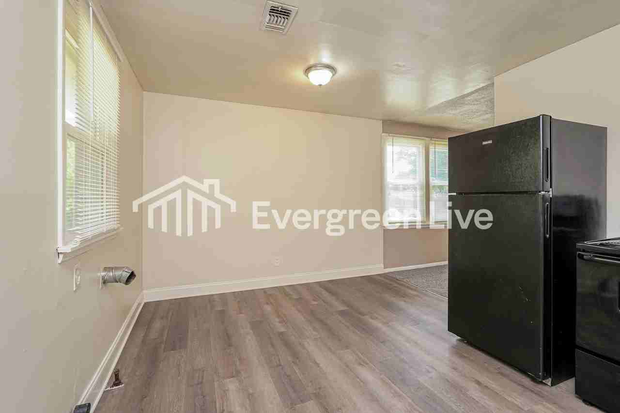 3013 Fondly Rd - Photo 3 of 15