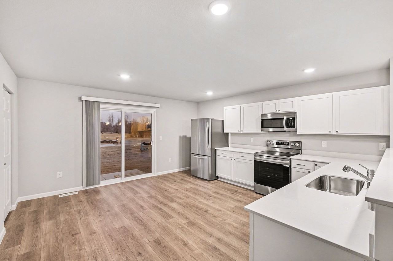 Spring Meadows Ct - Photo 3 of 20