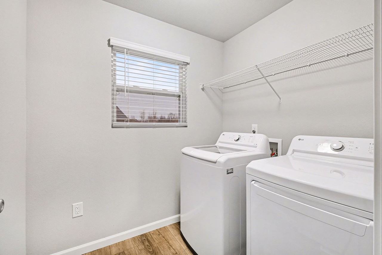 Spring Meadows Ct - Photo 5 of 20