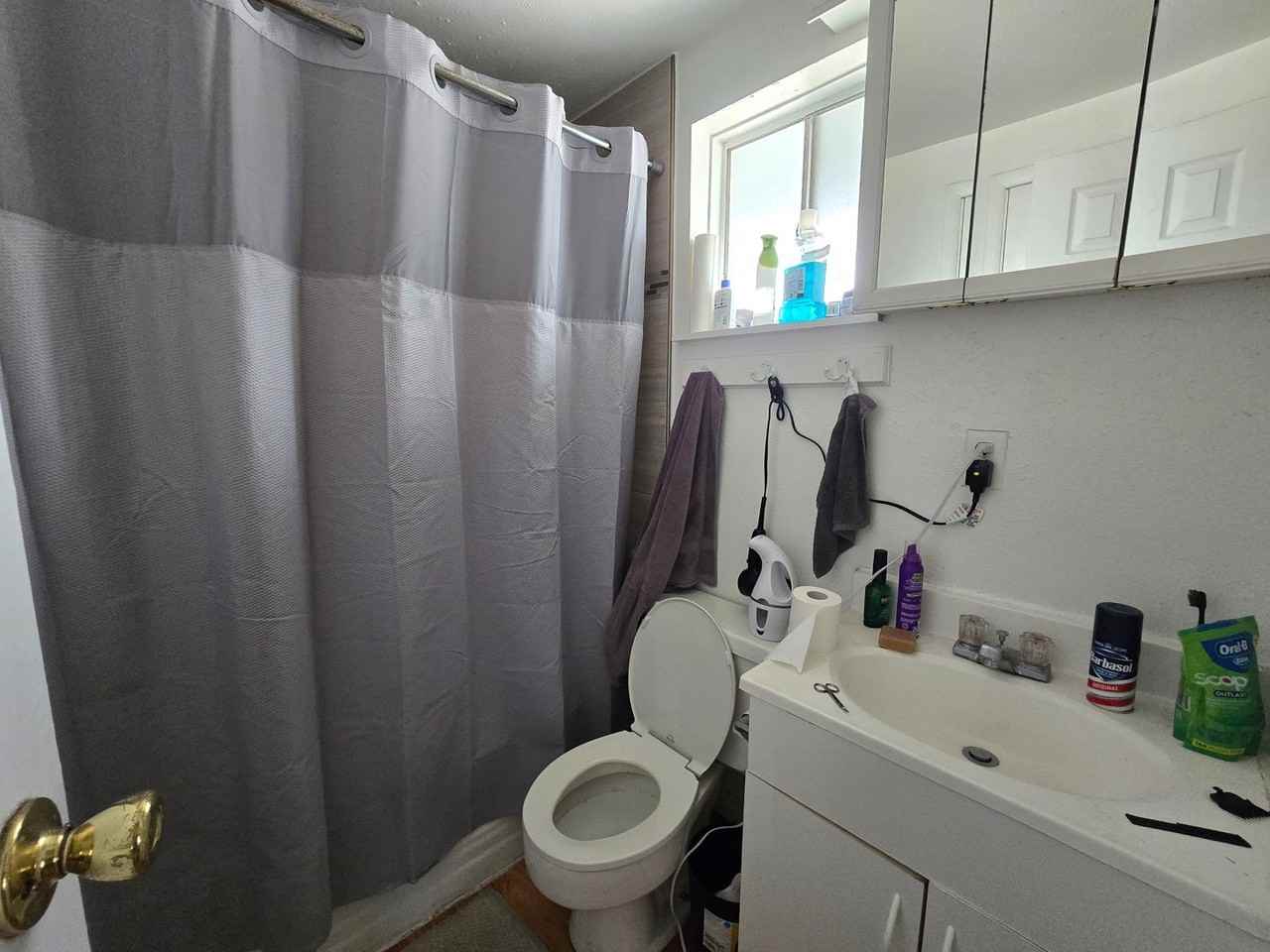 1742 Walnut St - Photo 4 of 5