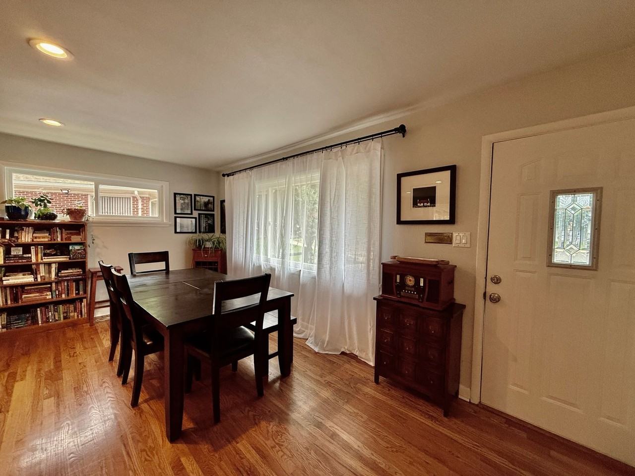 516 Valley Rd - Photo 5 of 31